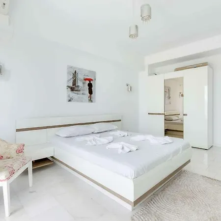 Sns Apartament In Vila Sophia Mamaia Exterior photo