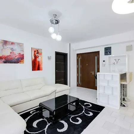 Sns Apartament In Vila Sophia Mamaia Exterior photo