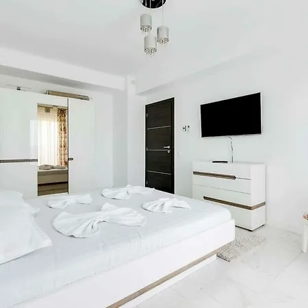 Sns Apartament In Vila Sophia Mamaia Exterior photo