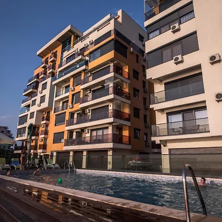Sns Apartament In Vila Sophia Mamaia Exterior photo