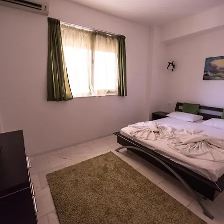 Sns Apartament In Vila Sophia Mamaia Exterior photo