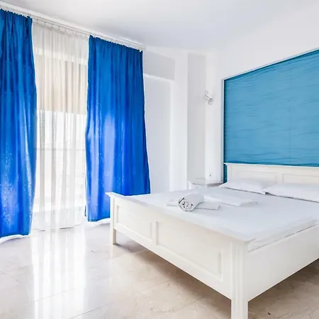 Sns Apartament In Vila Sophia Mamaia Exterior photo