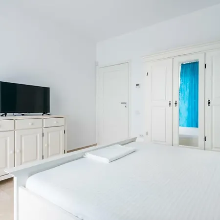 Sns Apartament In Vila Sophia Mamaia Exterior photo